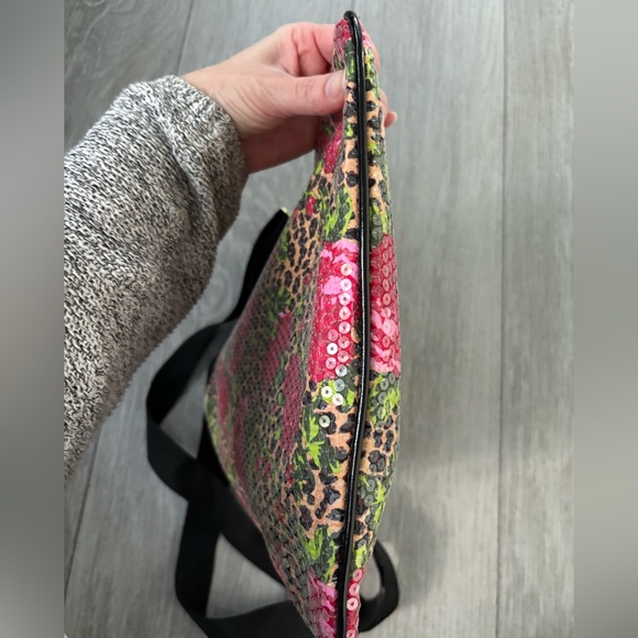 Betsey Johnson - bag with floral print and sequins. EUC! - Picture 8 of 11